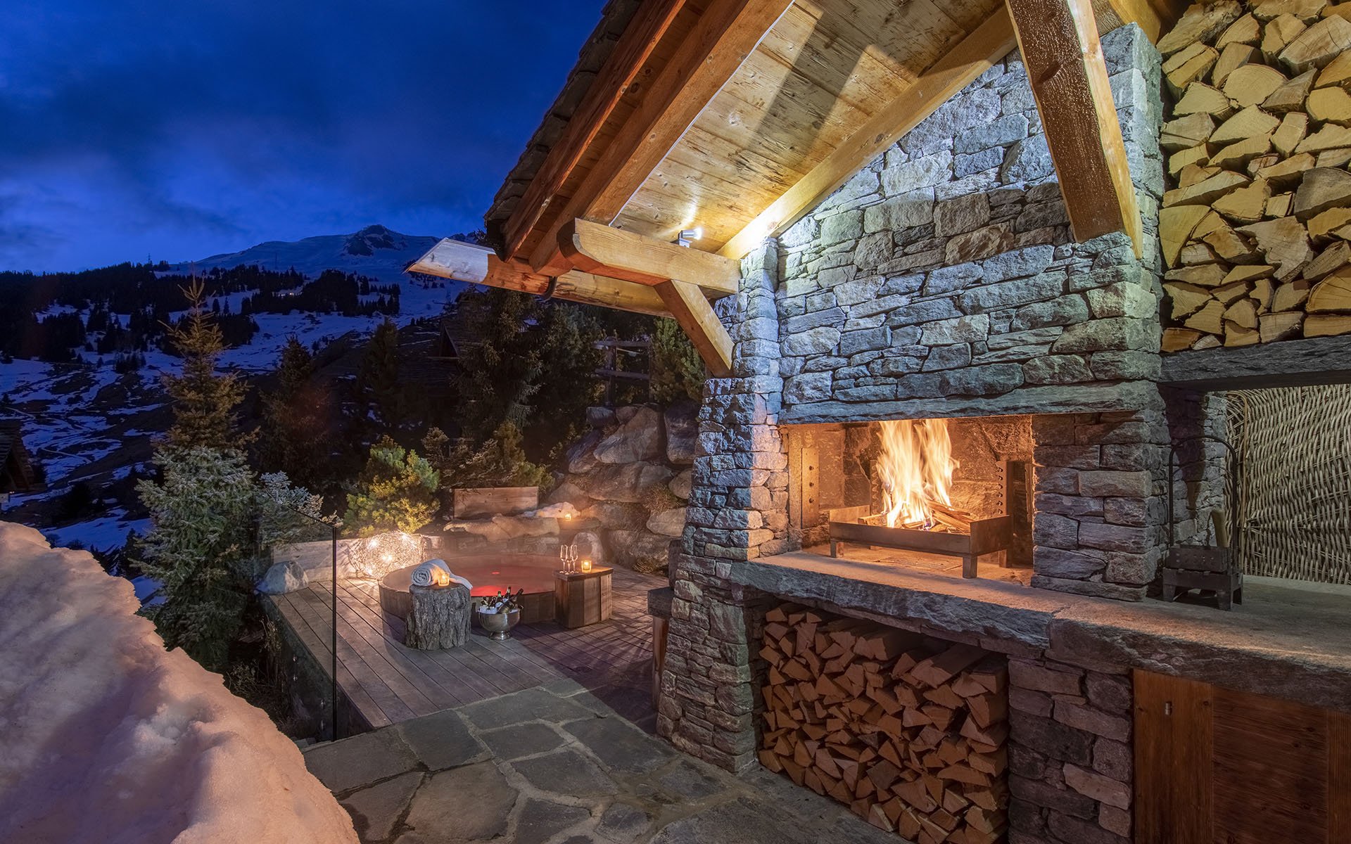 Chalet Belle Claire outdoor barbecue