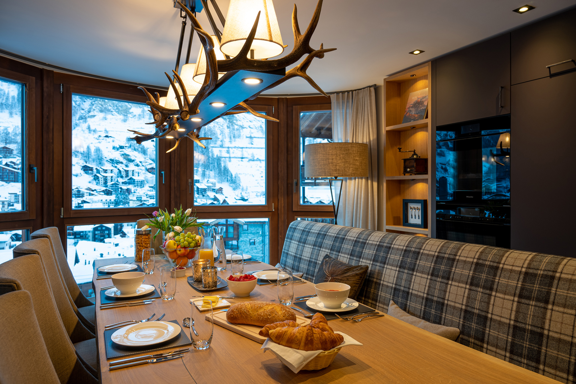 Apartment Nabucco dining area